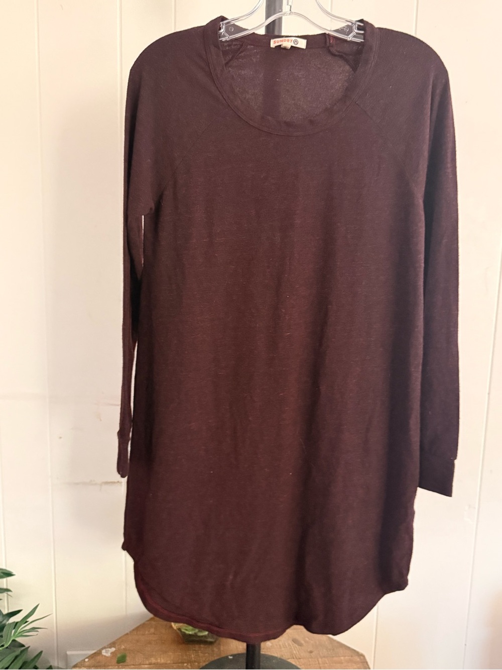 SUNDRY Burgundy Wine Color Heart Sleeve Sweatshirt Rayon